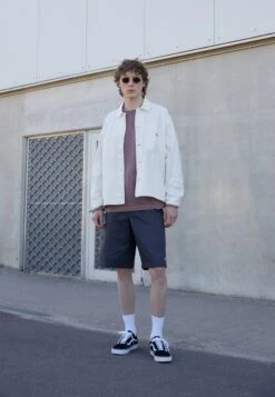 Vans Ua Old Skool Unisex - Baskets Basses - Black 12 Vans Ua Old Skool Unisex - Baskets Basses - Black -Vêtements Magasin 0365ae0aa5db41d492f99febea27d72a