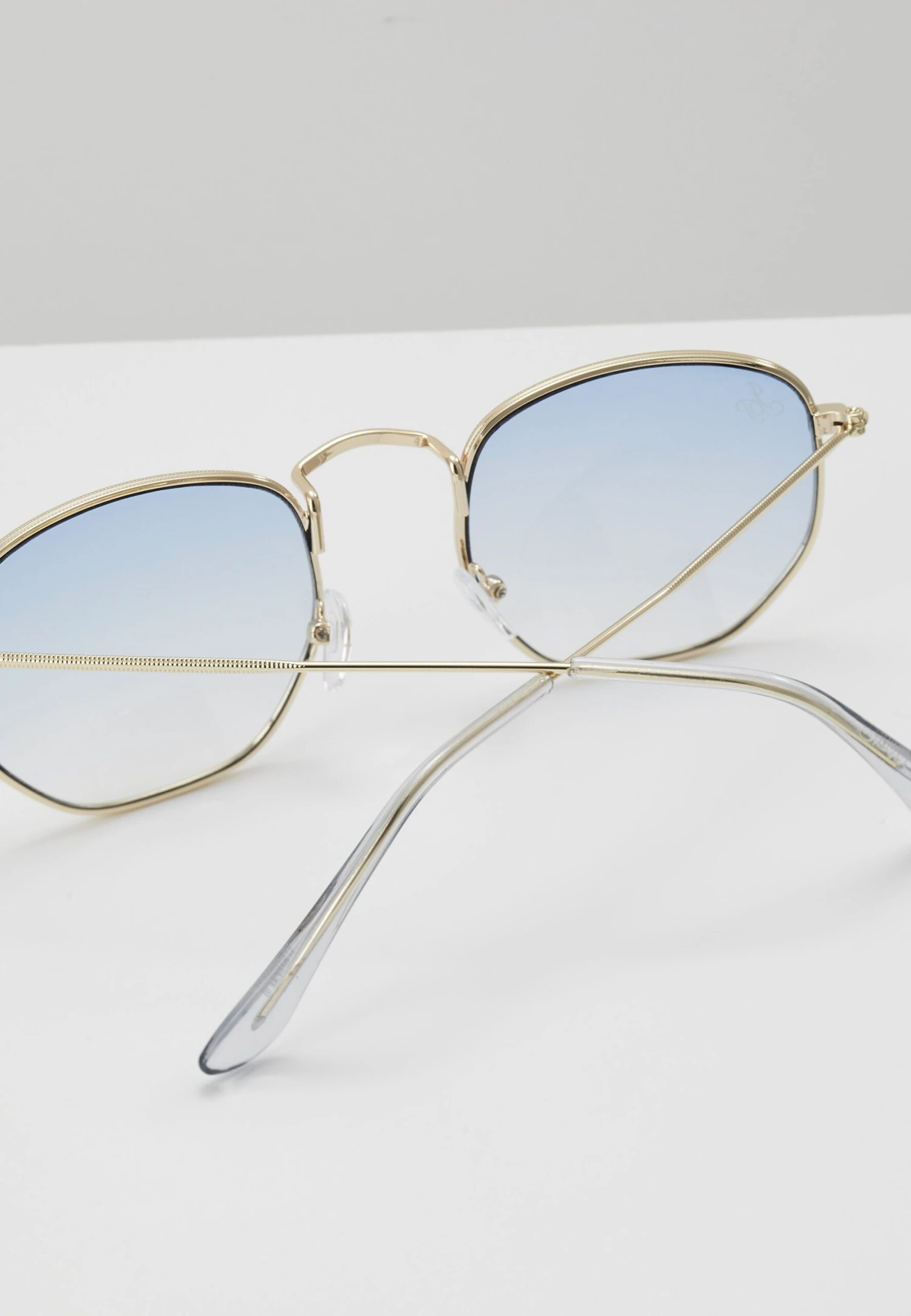 Lunettes De Soleil - Blue 3 Lunettes De Soleil - Blue – Image 3