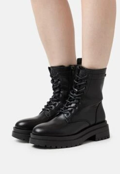 Xti Bottines À Plateau - Black