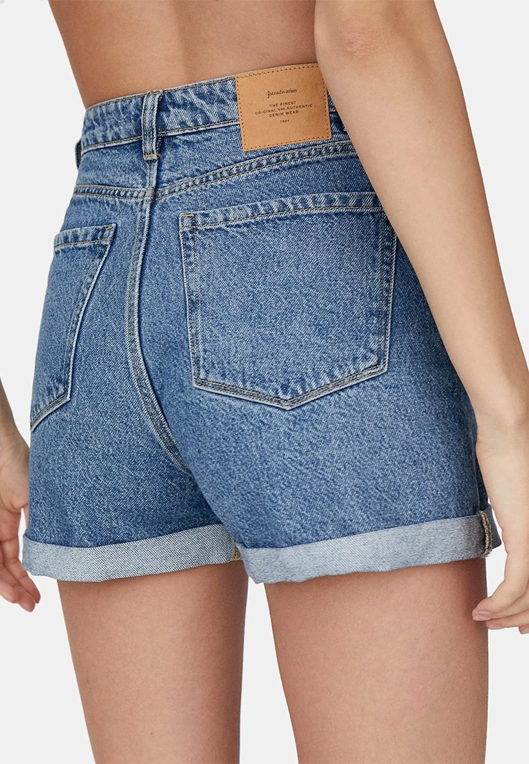 Stradivarius Mom-Fit - Short En Jean - Blue Denim 4 Stradivarius Mom-Fit - Short En Jean - Blue Denim – Image 4