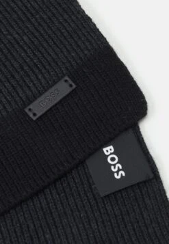 Boss Lamico Unisex - Foulard - Black 7 Boss Lamico Unisex - Foulard - Black -Vêtements Magasin 2ac0452e4dcb49188190058f42b82cb4
