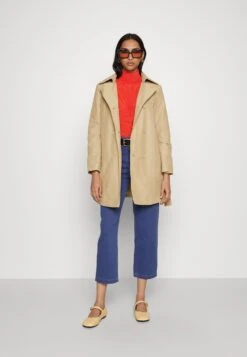 Vêtements Magasin -Vêtements Magasin 349a8214c31c40f28c4f0da7b95fc189