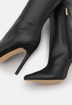 Guess Amaze - Cuissardes - Black 11 Guess Amaze - Cuissardes - Black -Vêtements Magasin 5afa419aa9ef489f8e1de9d20f8e01fe