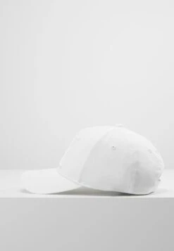 Armani Exchange Man'S Hat Unisex - Casquette - Bianco 10 Armani Exchange Man'S Hat Unisex - Casquette - Bianco -Vêtements Magasin 5ba6d33772a7449c9711eca188490024