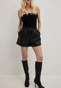 NA-KD Mit Elastischem Bund - Pantalon En Cuir - Black