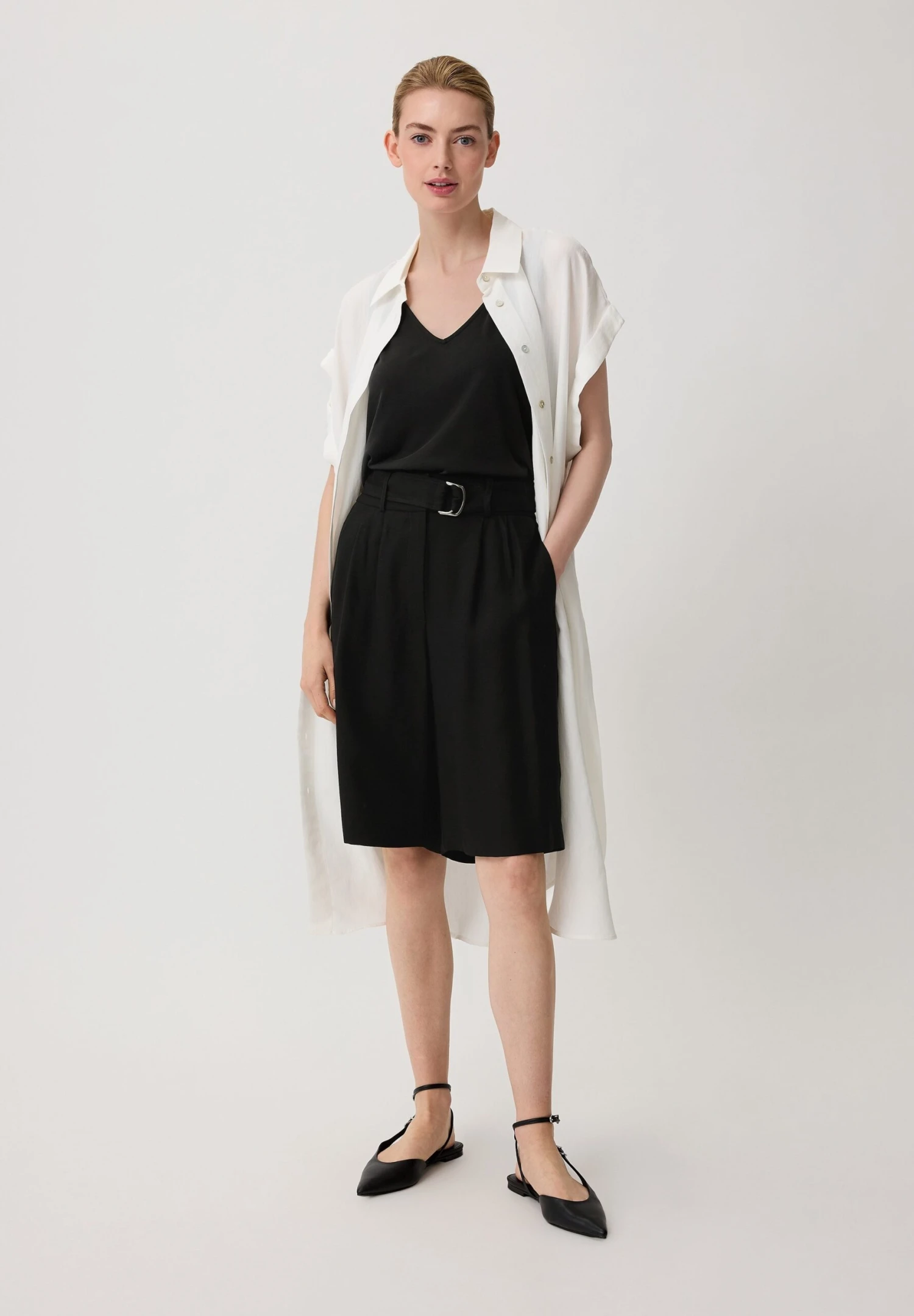 Comma Bermuda - Short - Schwarz 2 Comma Bermuda - Short - Schwarz – Image 2