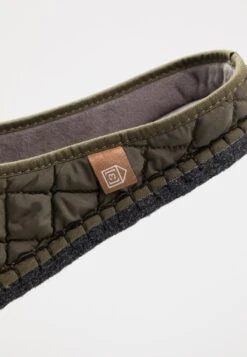 Pantoufle Quilt Men - Chaussons - Olive 11 Pantoufle Quilt Men - Chaussons - Olive -Vêtements Magasin a7f68854117c48f79edafd5f13fc5955