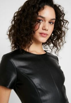 ONLY Onlmia Dress - Robe Fourreau - Black 11 ONLY Onlmia Dress - Robe Fourreau - Black -Vêtements Magasin b62cdd991c4b4ccc82db987b76b3646b