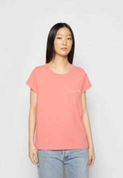 Maison Labiche T-Shirt Basique - Coral 9 Maison Labiche T-Shirt Basique - Coral -Vêtements Magasin c0b550f307b14300a46bf601285a8fc6