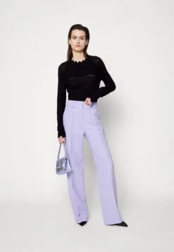 Victoria Beckham Long Sleeve Jumper - Pullover - Black