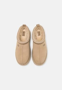 Ugg Tazz - Chaussons - Mustard Seed 11 Ugg Tazz - Chaussons - Mustard Seed -Vêtements Magasin cc81258351154dc39cdf56c61f63525d