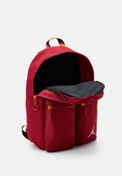 Jordan Jan Backpack - Sac À Dos - Carnival Red 7 Jordan Jan Backpack - Sac À Dos - Carnival Red -Vêtements Magasin cf6a6bf0c02d46beb92c2926b85c33c4