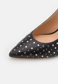 Coach Sophi Stud Slingback - Escarpins - Black 13 Coach Sophi Stud Slingback - Escarpins - Black -Vêtements Magasin d585dbce18fd458a919dec5d7da8d80c