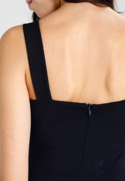 Wal G V Neck - Combinaison - Navy 8 Wal G V Neck - Combinaison - Navy -Vêtements Magasin d7b7c8f04a594a0e9b1ff2ddf87a5179