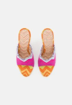 Missoni Mules À Talons - Multi-Coloured 11 Missoni Mules À Talons - Multi-Coloured -Vêtements Magasin df25946fda5941a6828f9309f0a3c616