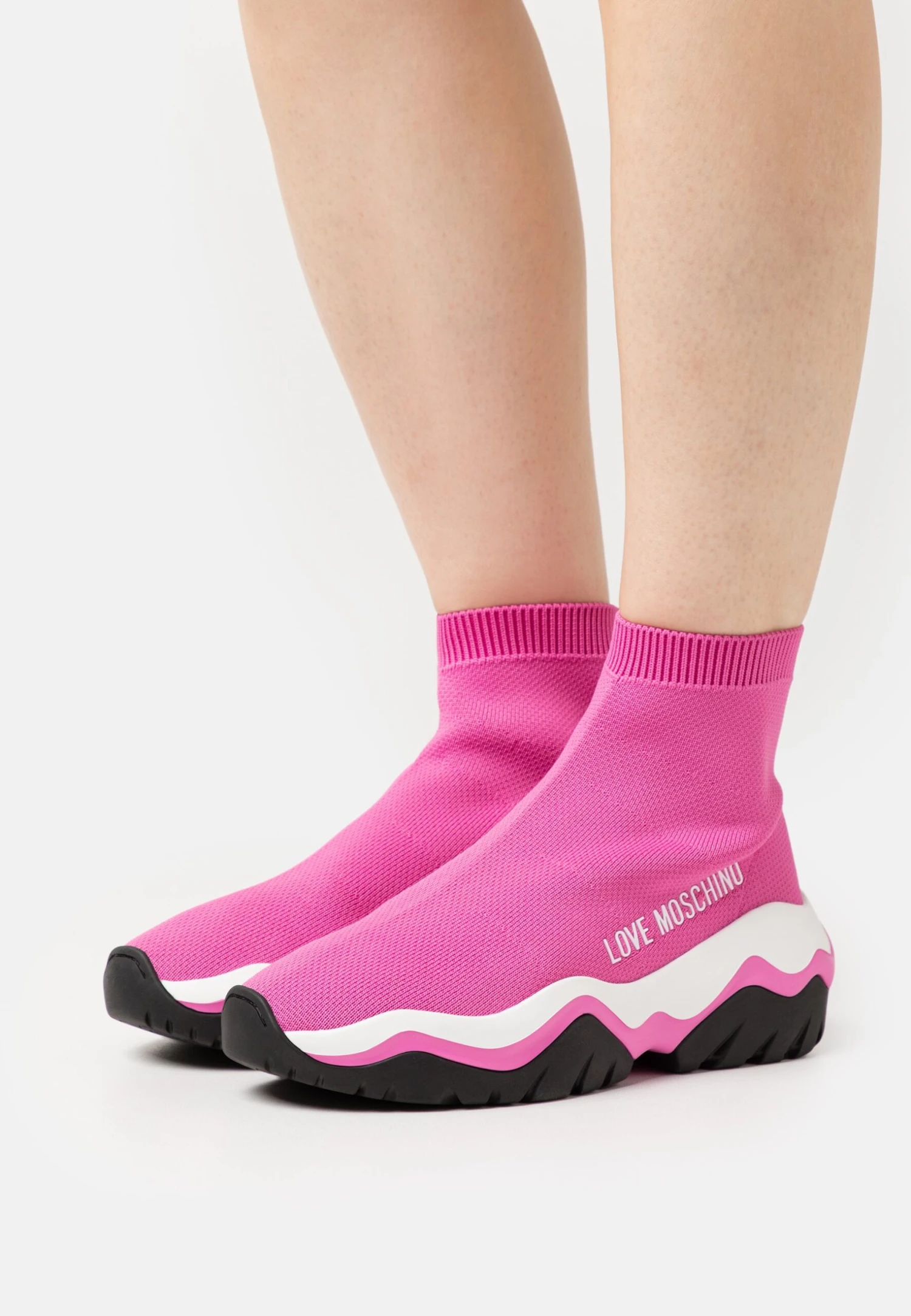 LOVE MOSCHINO Baskets Montantes - Rosa Shoking 1 LOVE MOSCHINO Baskets Montantes - Rosa Shoking