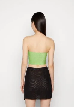 Gina Tricot Glitter Tube - Débardeur - Green 8 Gina Tricot Glitter Tube - Débardeur - Green -Vêtements Magasin feccfc23d59e4b34997896e2a4efbadb
